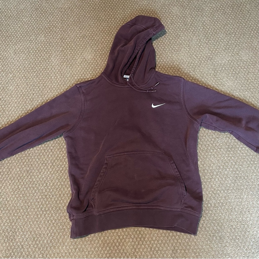 Maroon Nike Sweatshirt Men’s - Size Medium